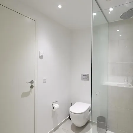 Penthouse With Seaview & Free Parking *