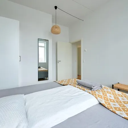 Penthouse With Seaview & Free Parking