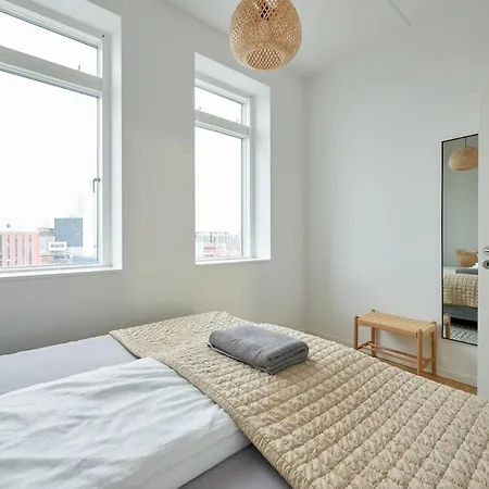 Penthouse With Seaview & Free Parking