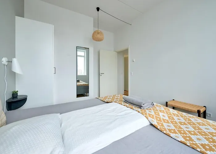 Penthouse With Seaview & Free Parking