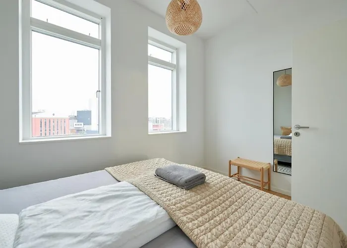 Penthouse With Seaview & Free Parking