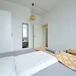 Penthouse With Seaview & Free Parking
