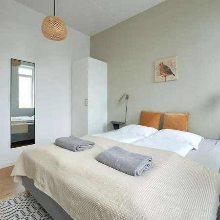 Penthouse With Seaview & Free Parking *